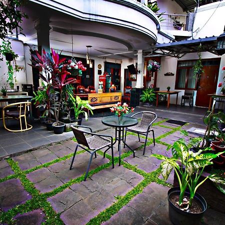 Fora Guest House Taman Lingkar Bandung Esterno foto