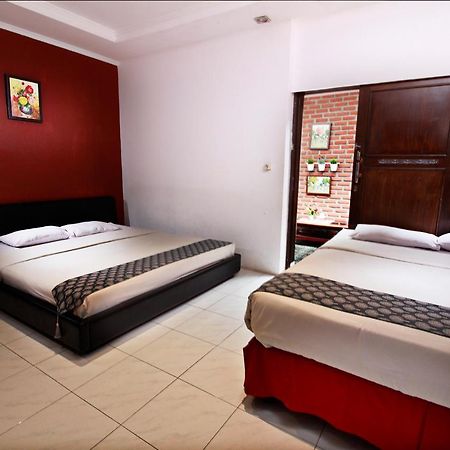 Fora Guest House Taman Lingkar Bandung Esterno foto