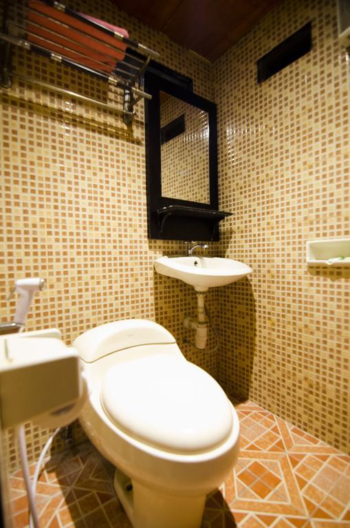 Fora Guest House Taman Lingkar Bandung Esterno foto