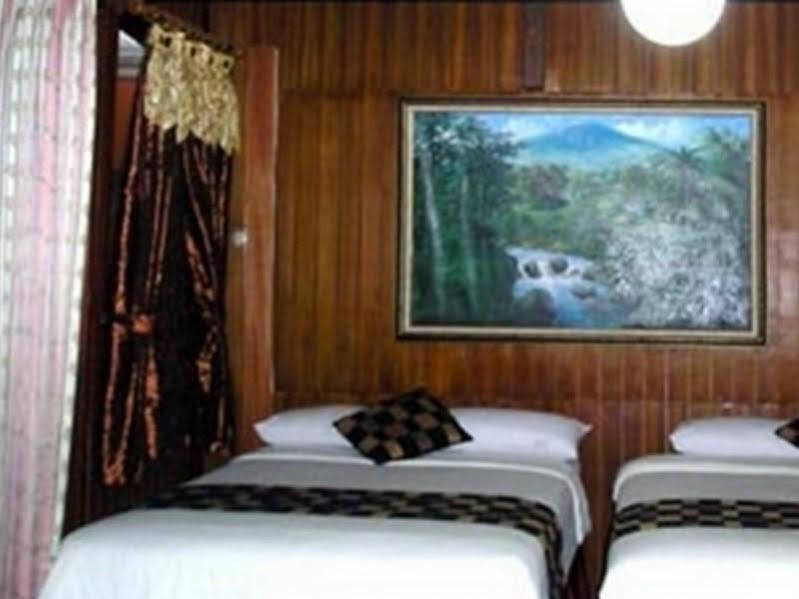 Fora Guest House Taman Lingkar Bandung Esterno foto