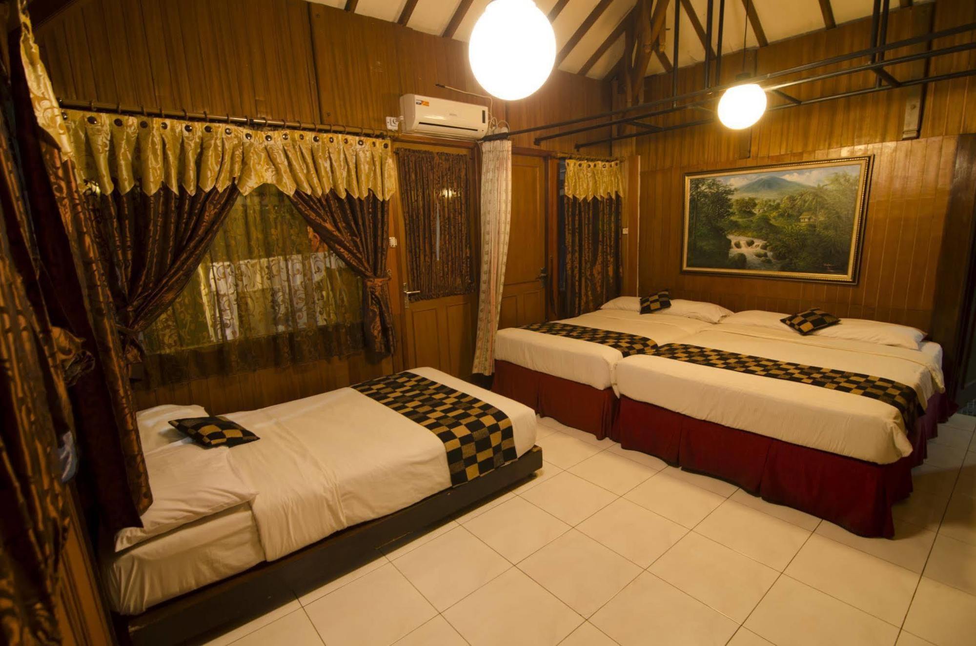 Fora Guest House Taman Lingkar Bandung Esterno foto